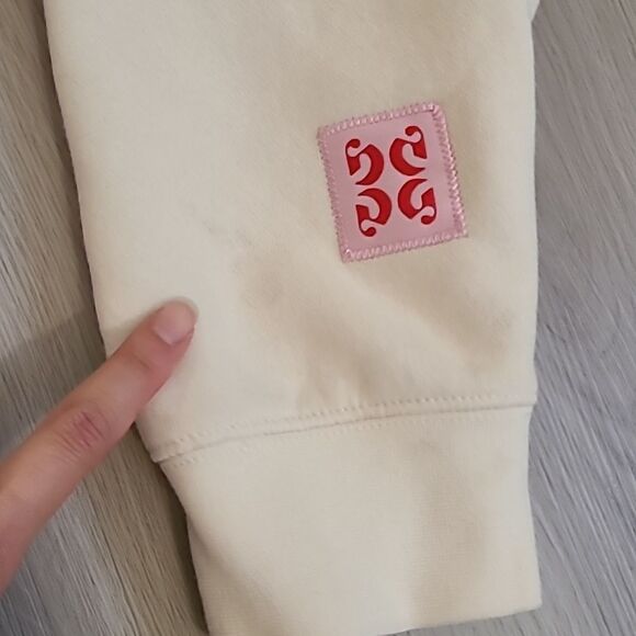 Glossier Limited Edition Embroidered Cream Hoodie Size XL unisex Kangaroo Pocket - Picture 4 of 9